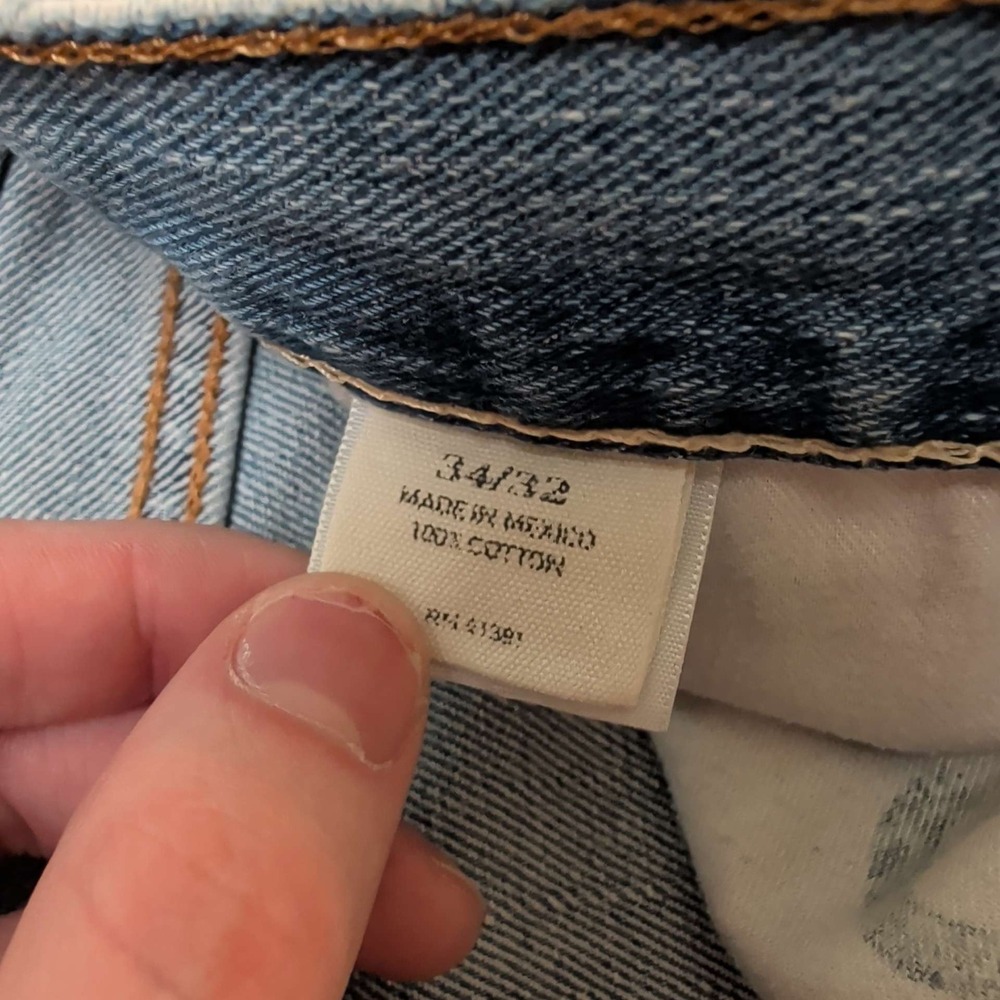 Polo Ralph Lauren Jeans Mens 34x32 Light Wash Blue Distressed Straight Leg Denim - Picture 5 of 7